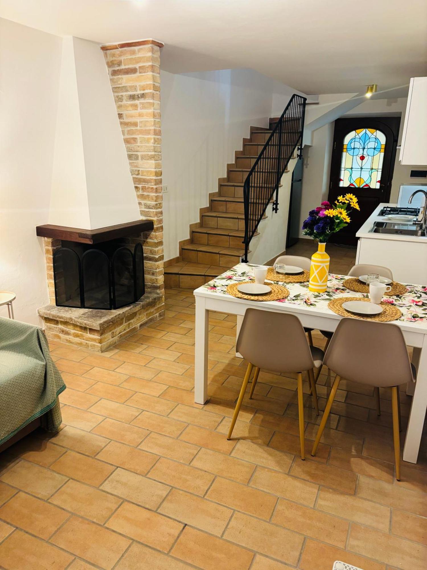 Al Belvedere Apartment II Atri Luaran gambar
