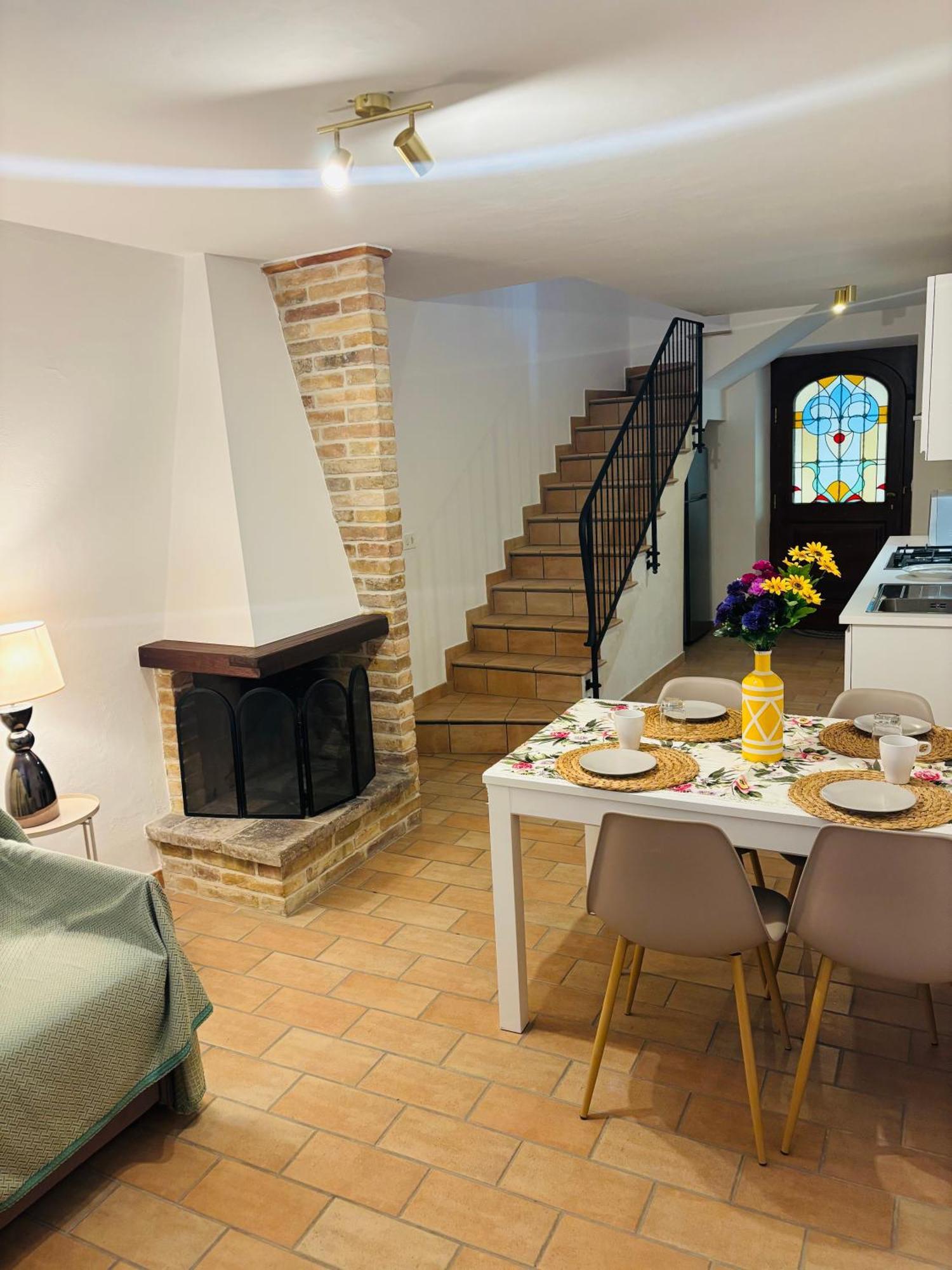 Al Belvedere Apartment II Atri Luaran gambar