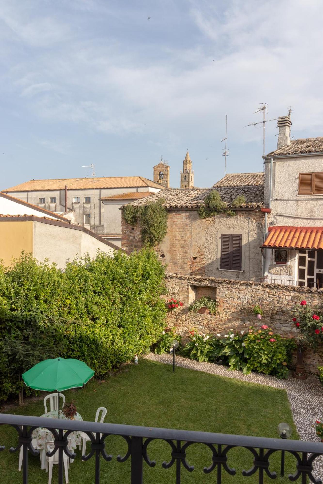 Al Belvedere Apartment II Atri Luaran gambar